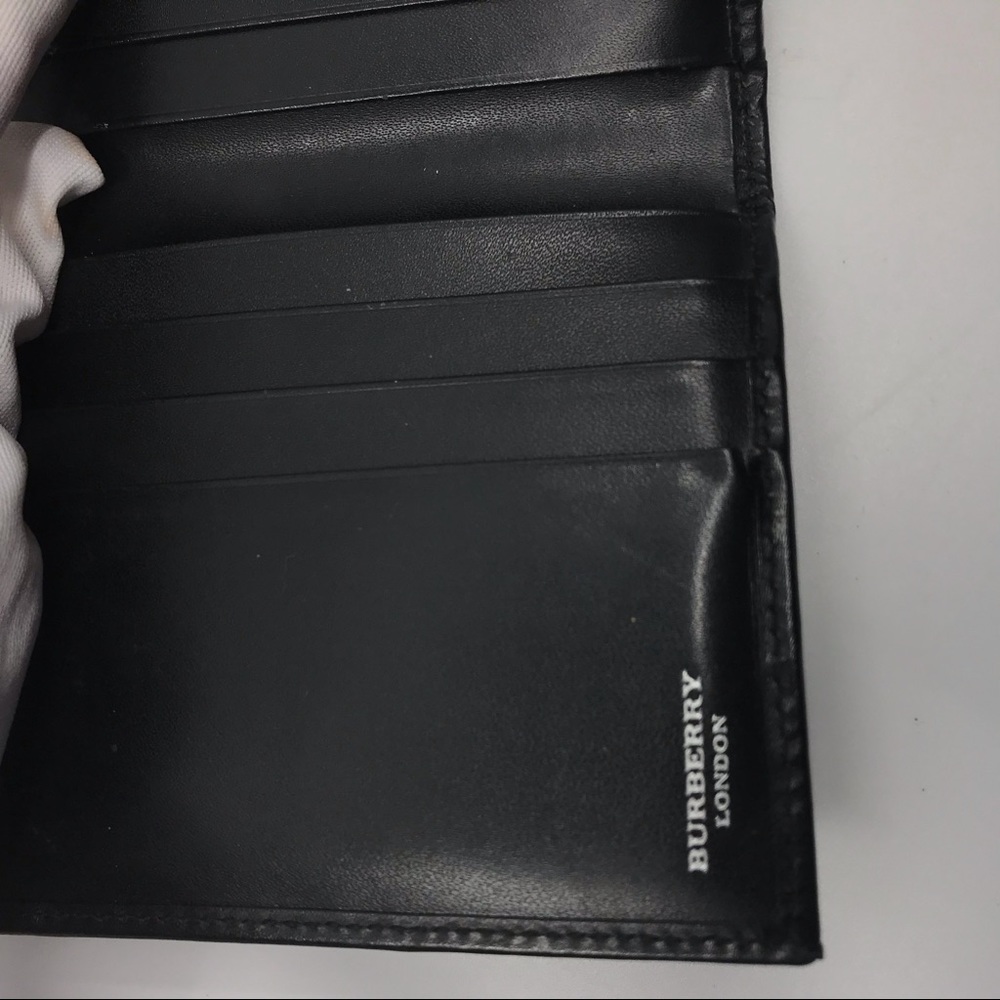BURBERRY wallet - Picture 3 of 8